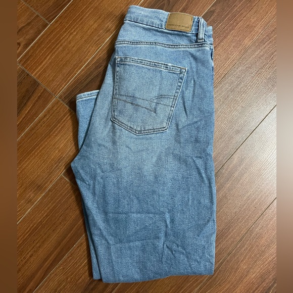 American Eagle Mom Jeans - Picture 1 of 2